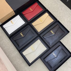 생로랑 크로커다일 엠보스드 업타운 파우치 565739