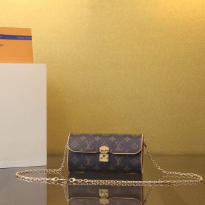 【황벽집】루이비통 포쉐트 카미유 캔버스 모노그램 M13566