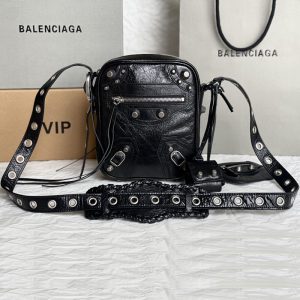 발렌시아가 르 카골 Le Cagole 크로스 백