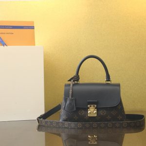 【황벽집】루이비통 마들렌 BB 모노그램 블랙 M27511