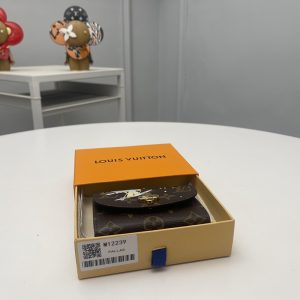 루이비통 Xmas 로잘리 코인 퍼스 아주르 프로스트 모노그램