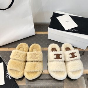 셀린느 트리옹프 시어링 슬라이드 샌들
