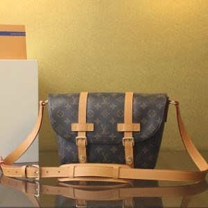【황벽집】루이비통 크리스토퍼 메신저 모노그램 캔버스 M28115