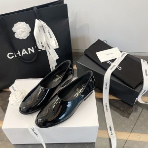 샤넬 CC로고 페이던트 로퍼