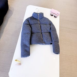몽클레어 Breze 브레즈 울 부클레 숏 다운 패딩 자켓
