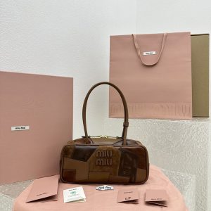 미우미우 아르카디 패치워크 백