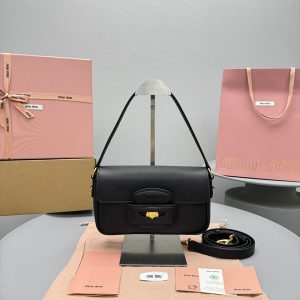 미우미우 페니 백