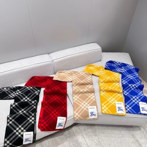 버버리 체크 울 후드 머플러