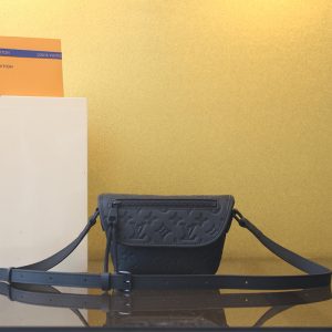 【황벽집】루이비통 펄스 웨어러블 월릿 쉐도우 모노그램 M12636