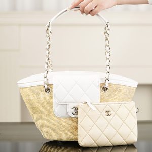 【팬더샵】샤넬 26C 스몰 쇼핑백 브레이드 스트로와 램스킨 화이트
