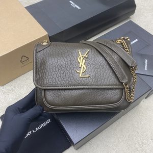 생로랑 니키 스몰 그레인드 램스킨 633179