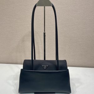 【진핀】프라다 리나일론 플랩 패시지 미디엄 가죽 백 1BA495